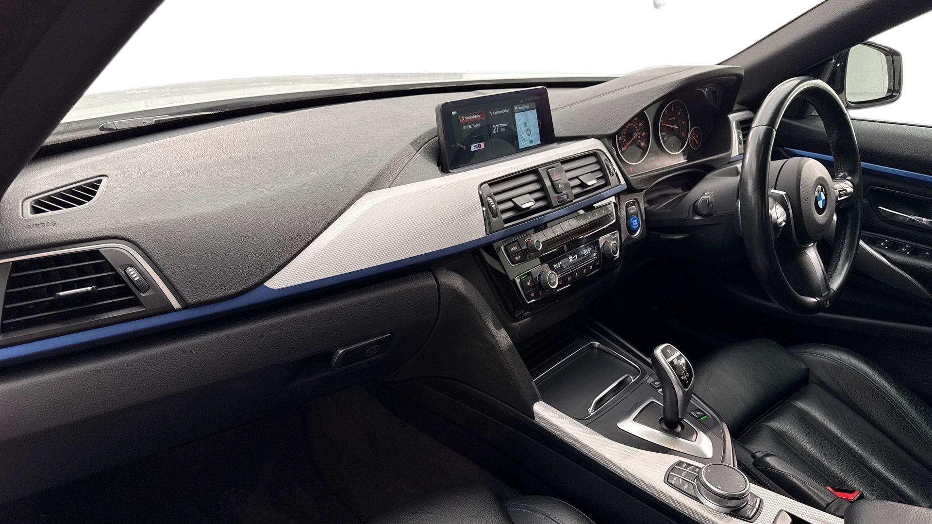 BMW 4 Series view 10