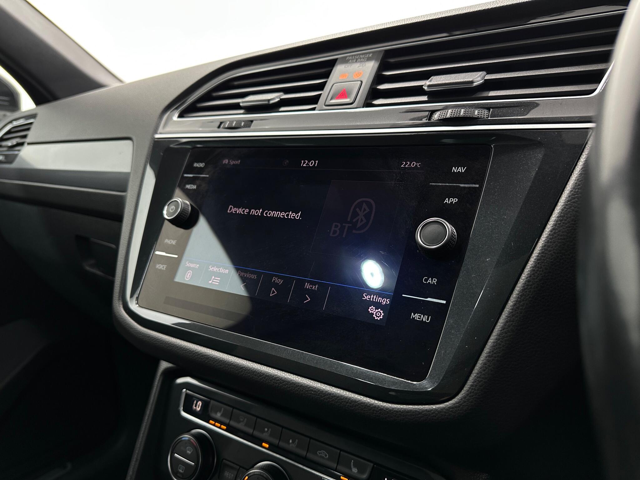 Volkswagen Tiguan view 26