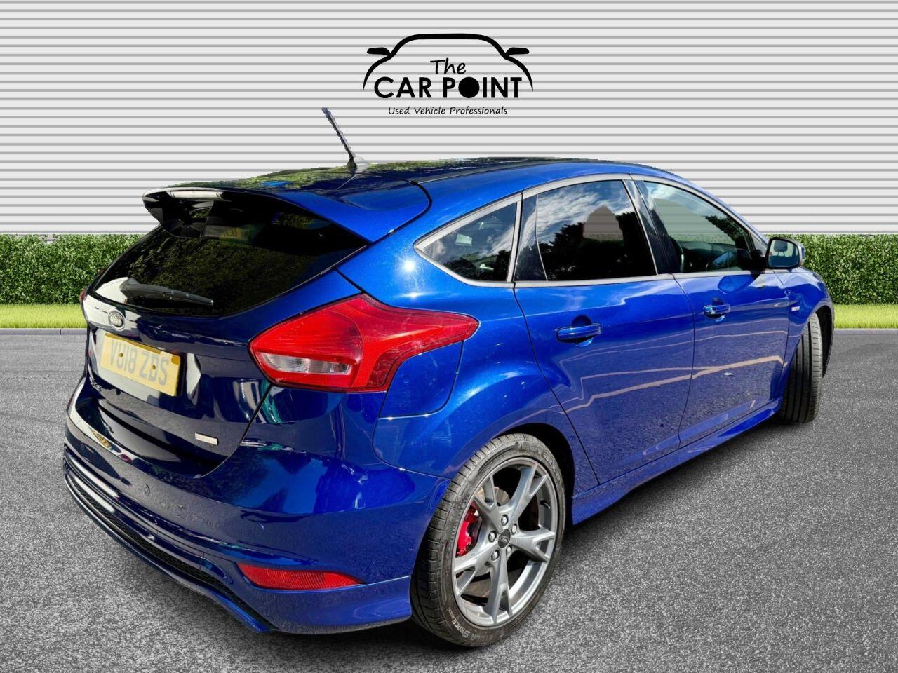 Ford Focus view 15