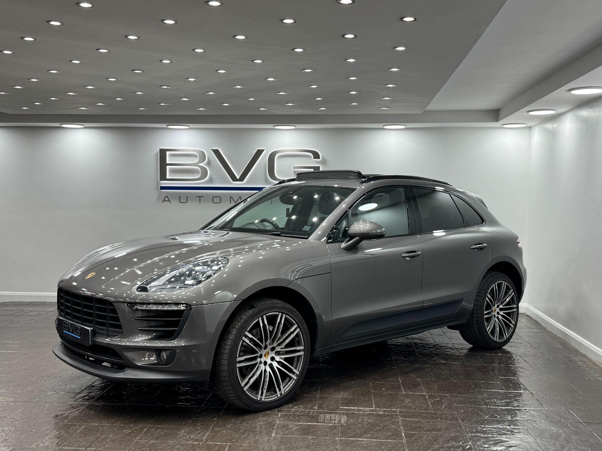 Porsche Macan view 5