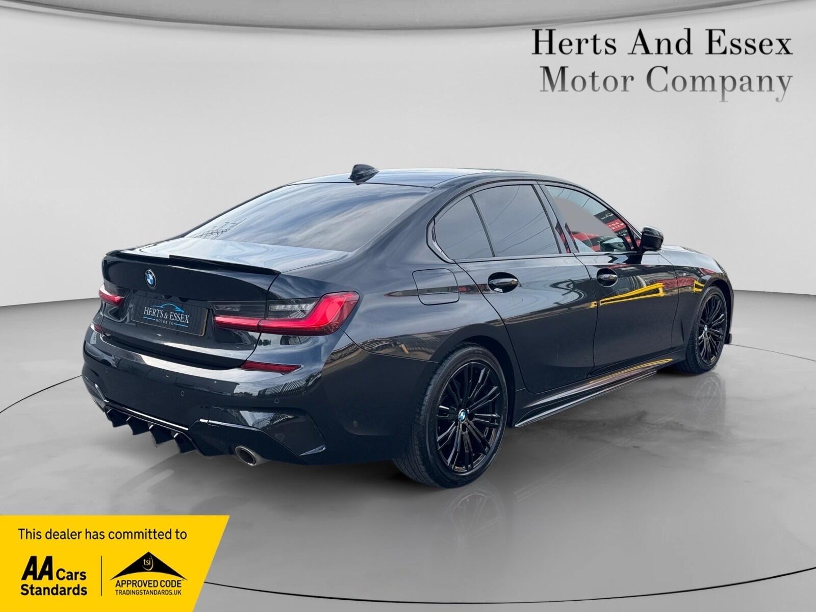 BMW 3 Series view 8
