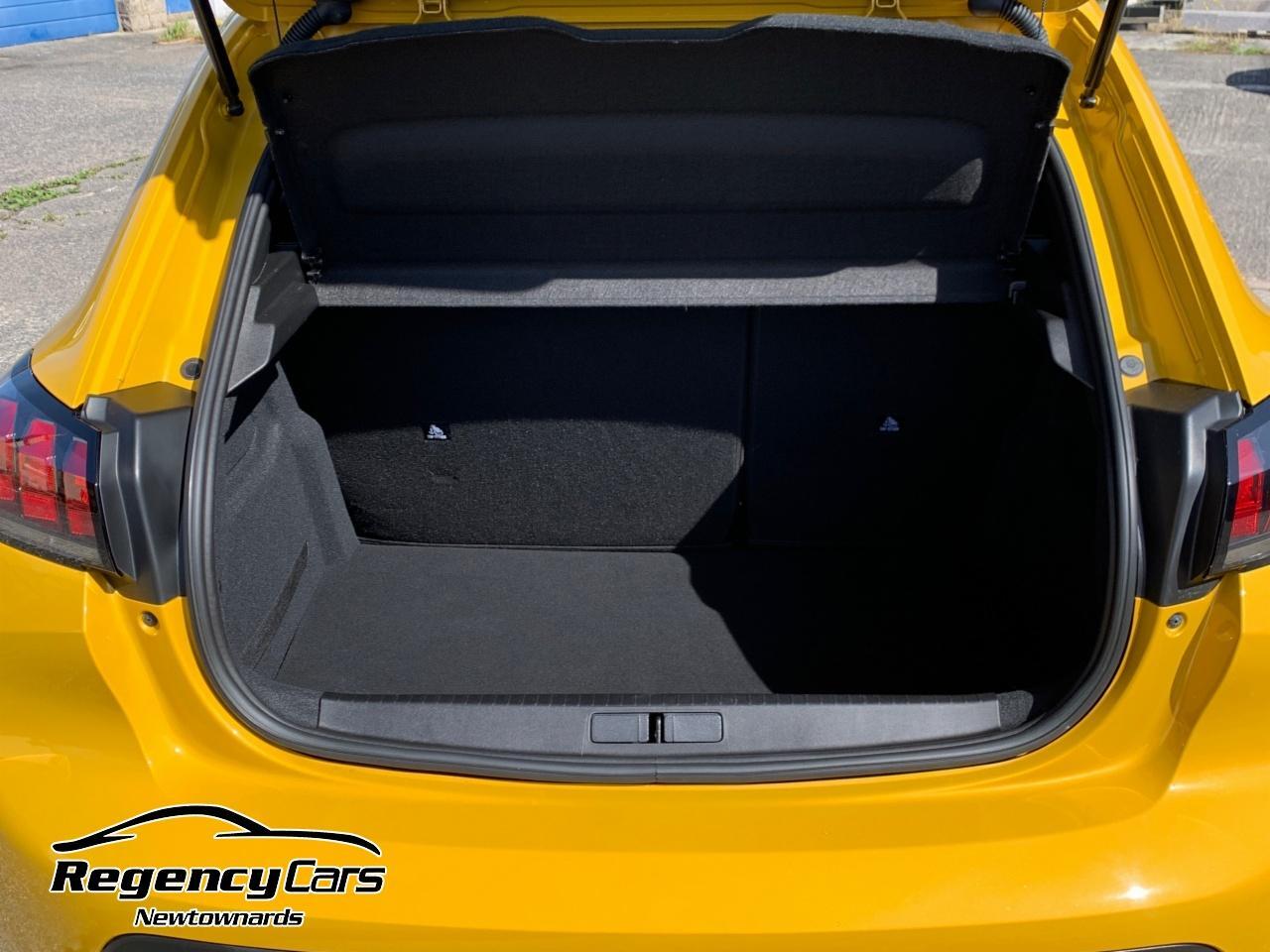Peugeot 208 view 36