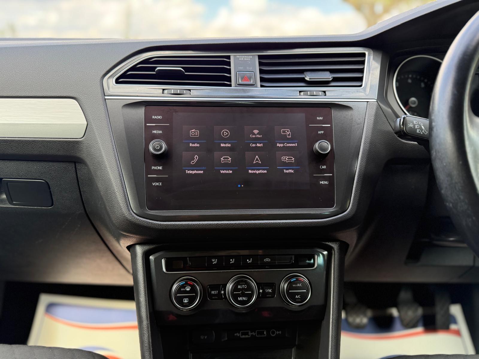 Volkswagen Tiguan view 42