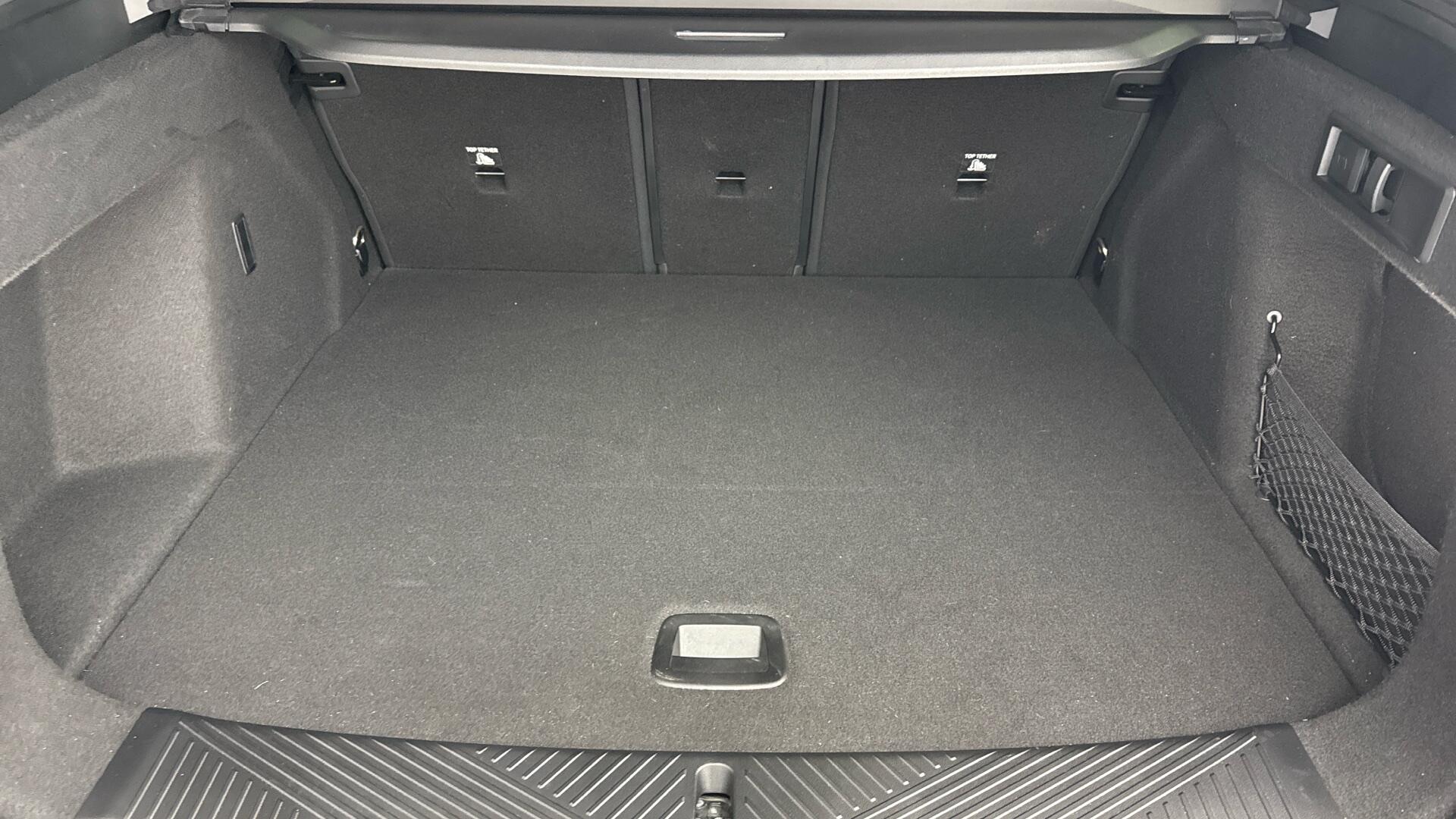BMW X3 view 13