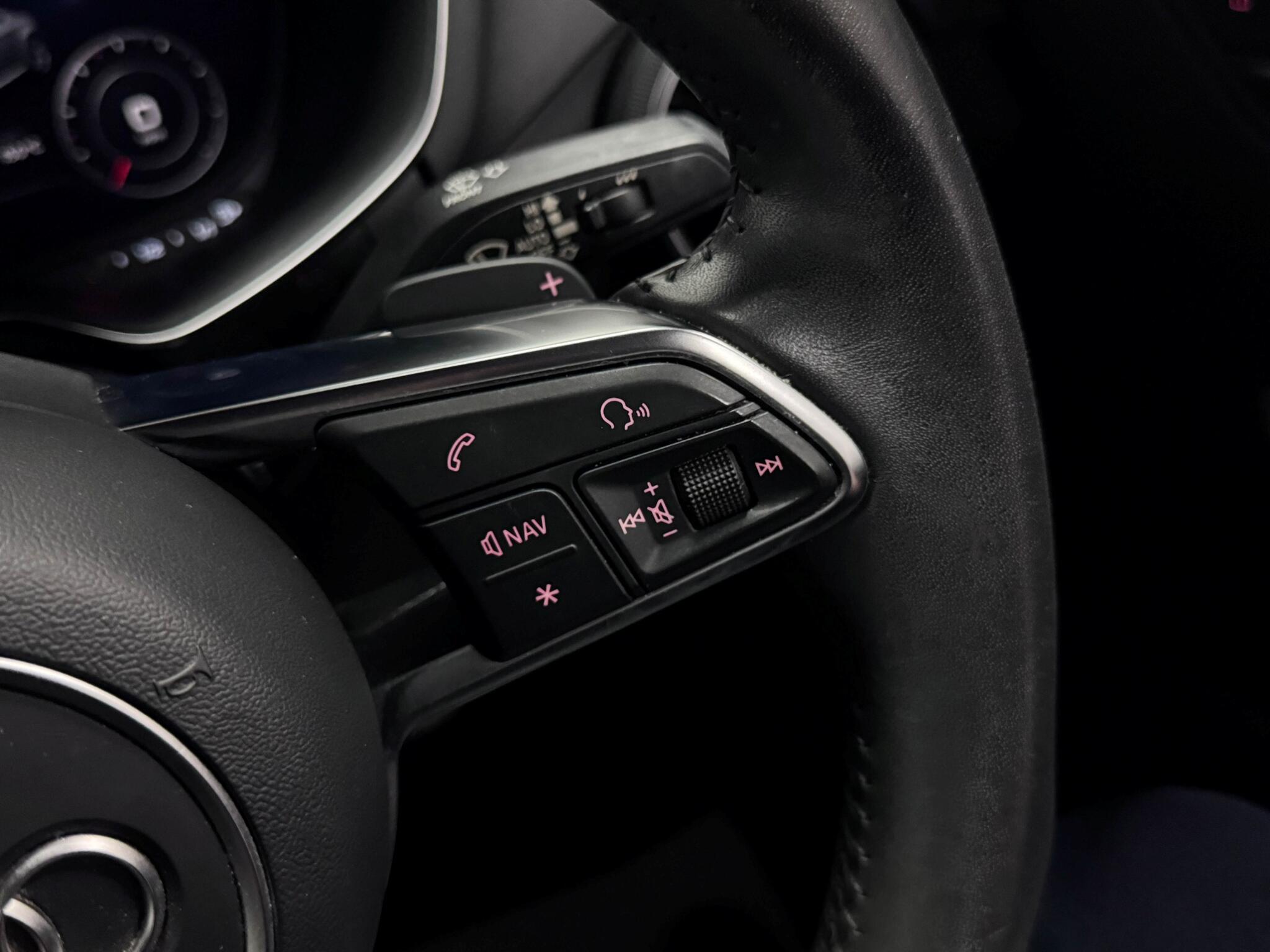 Audi TT view 19