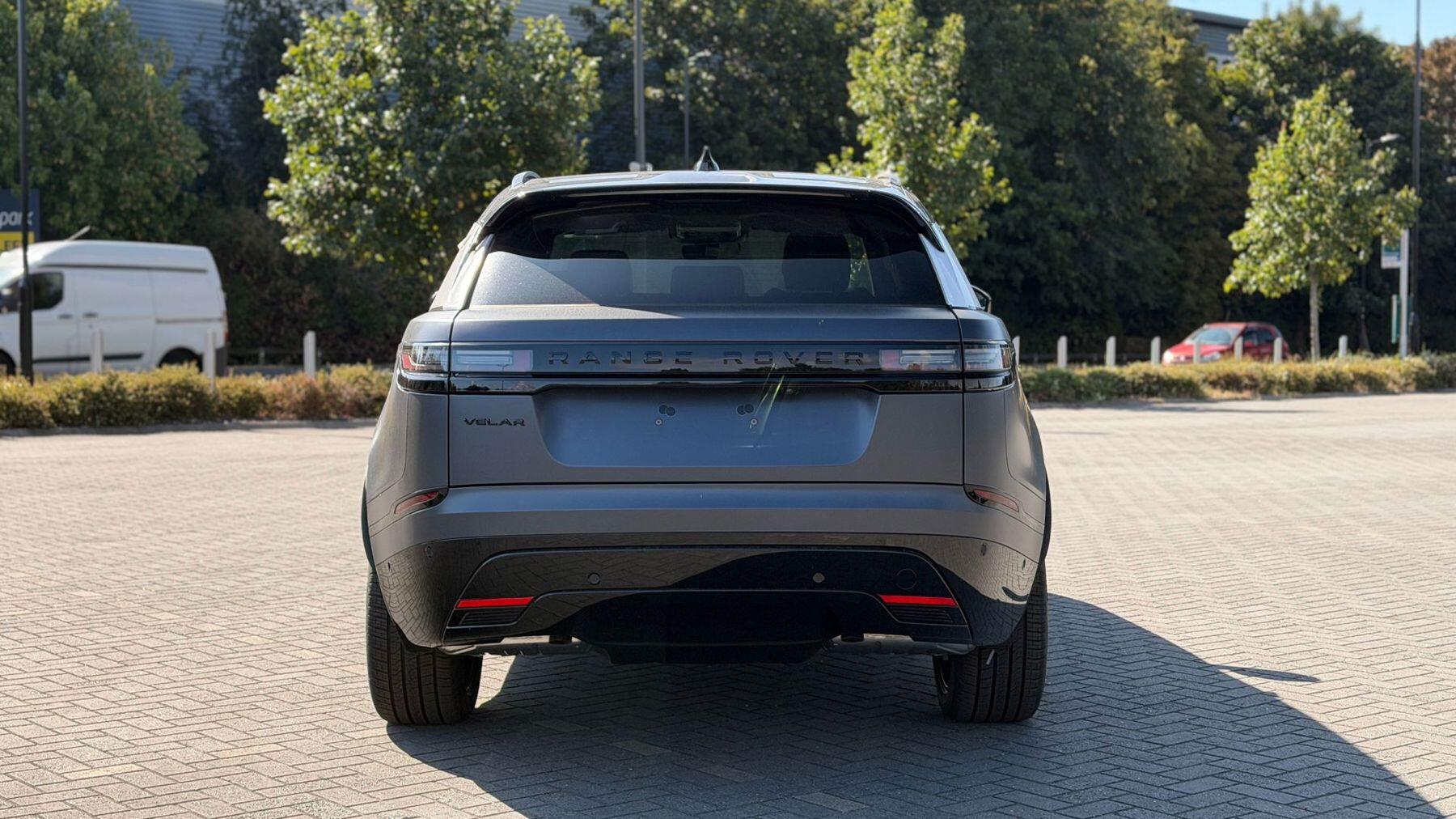 Land Rover Range Rover Velar view 6
