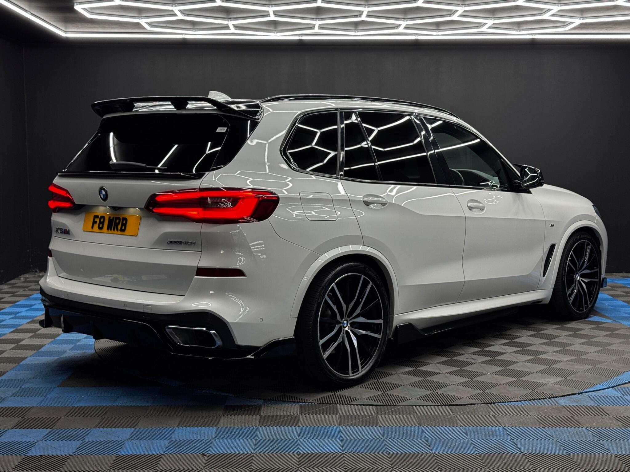 BMW X5 view 5