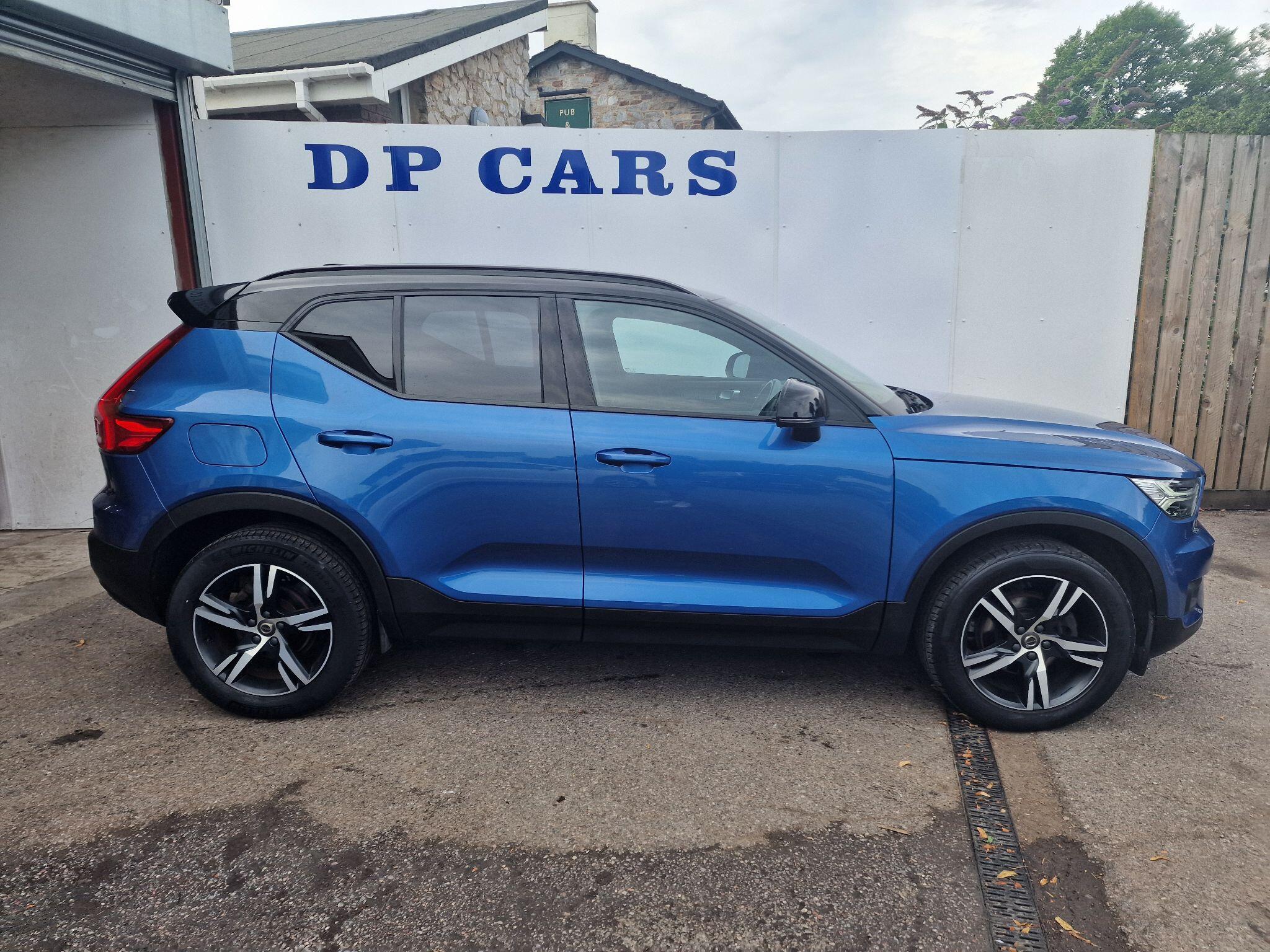 Volvo XC40 view 4
