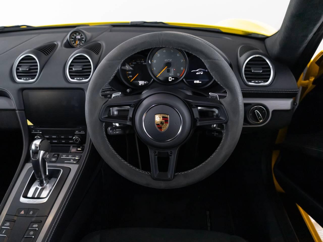 Porsche Cayman view 21