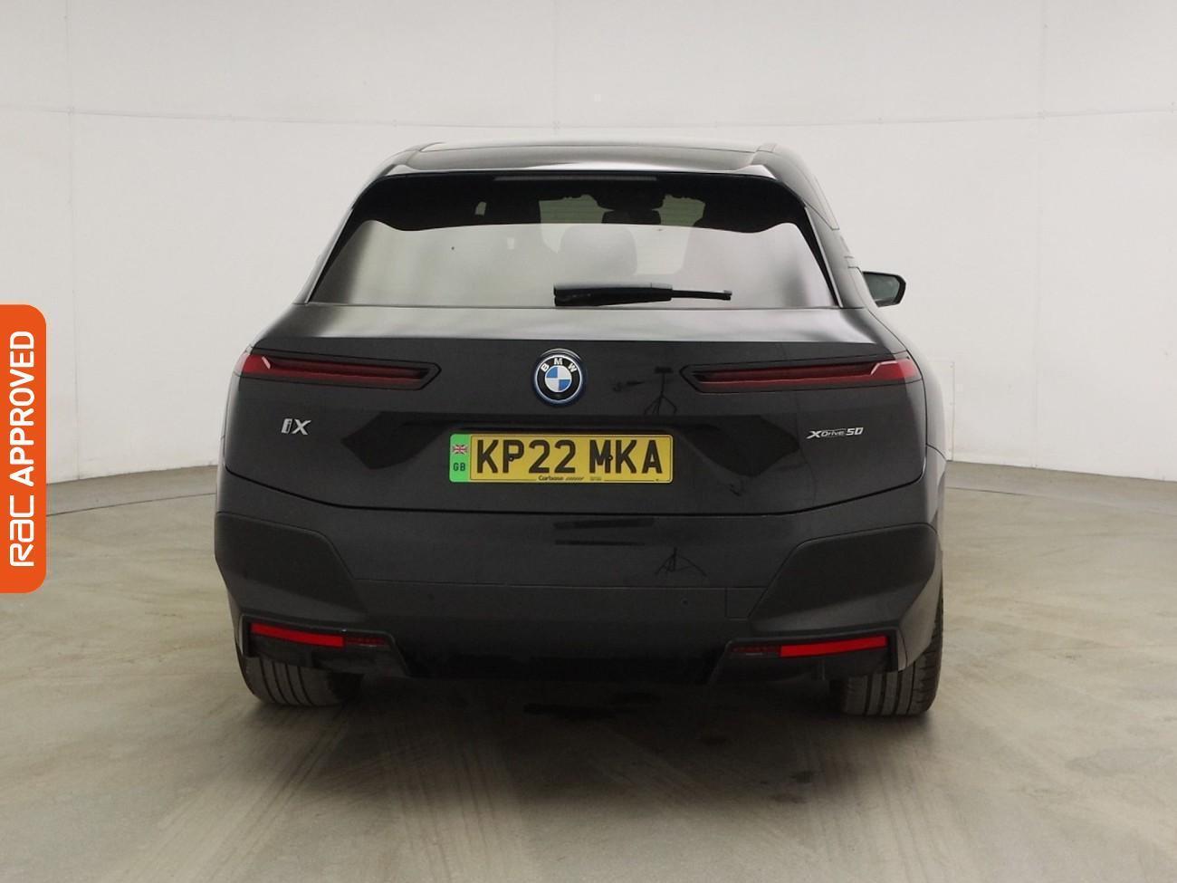 BMW Ix view 9