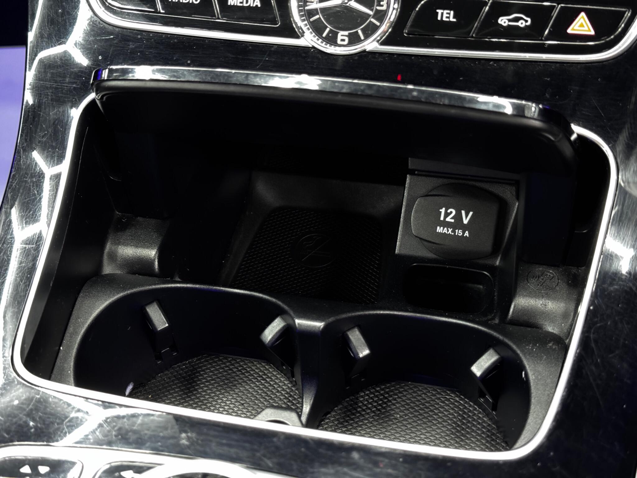Mercedes-Benz E-Class view 29