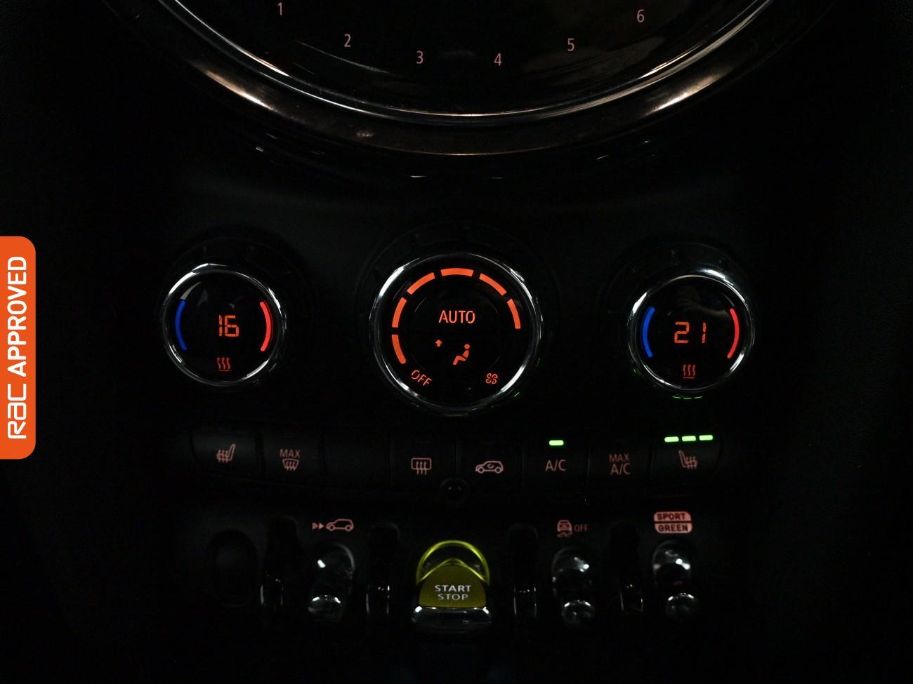 Mini Hatch view 22