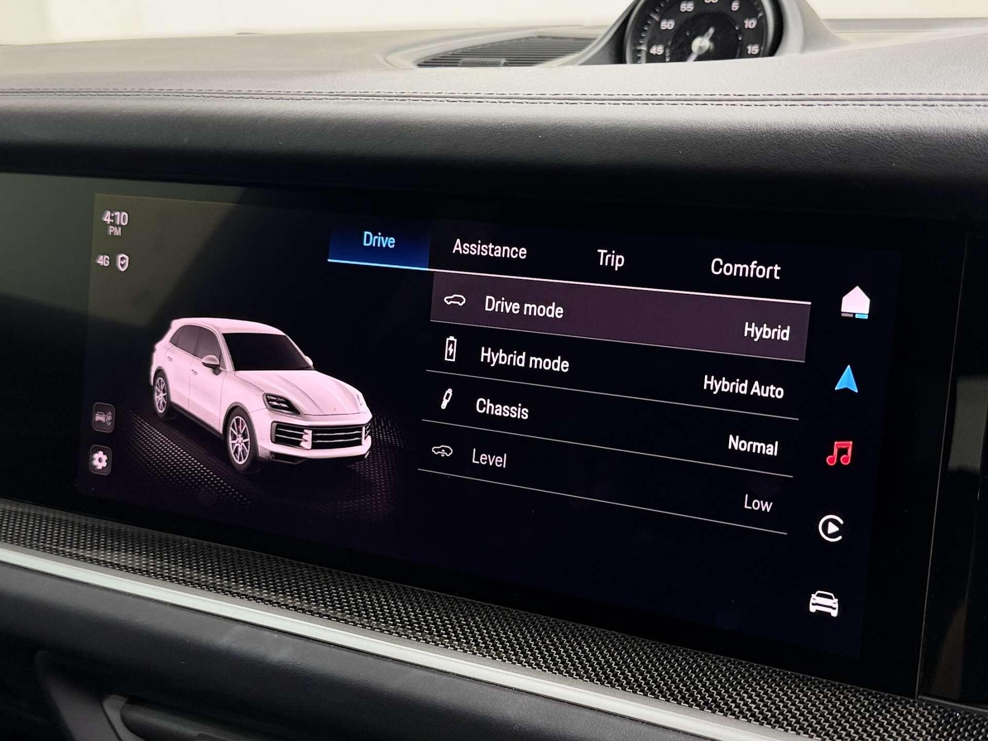 Porsche Cayenne view 58