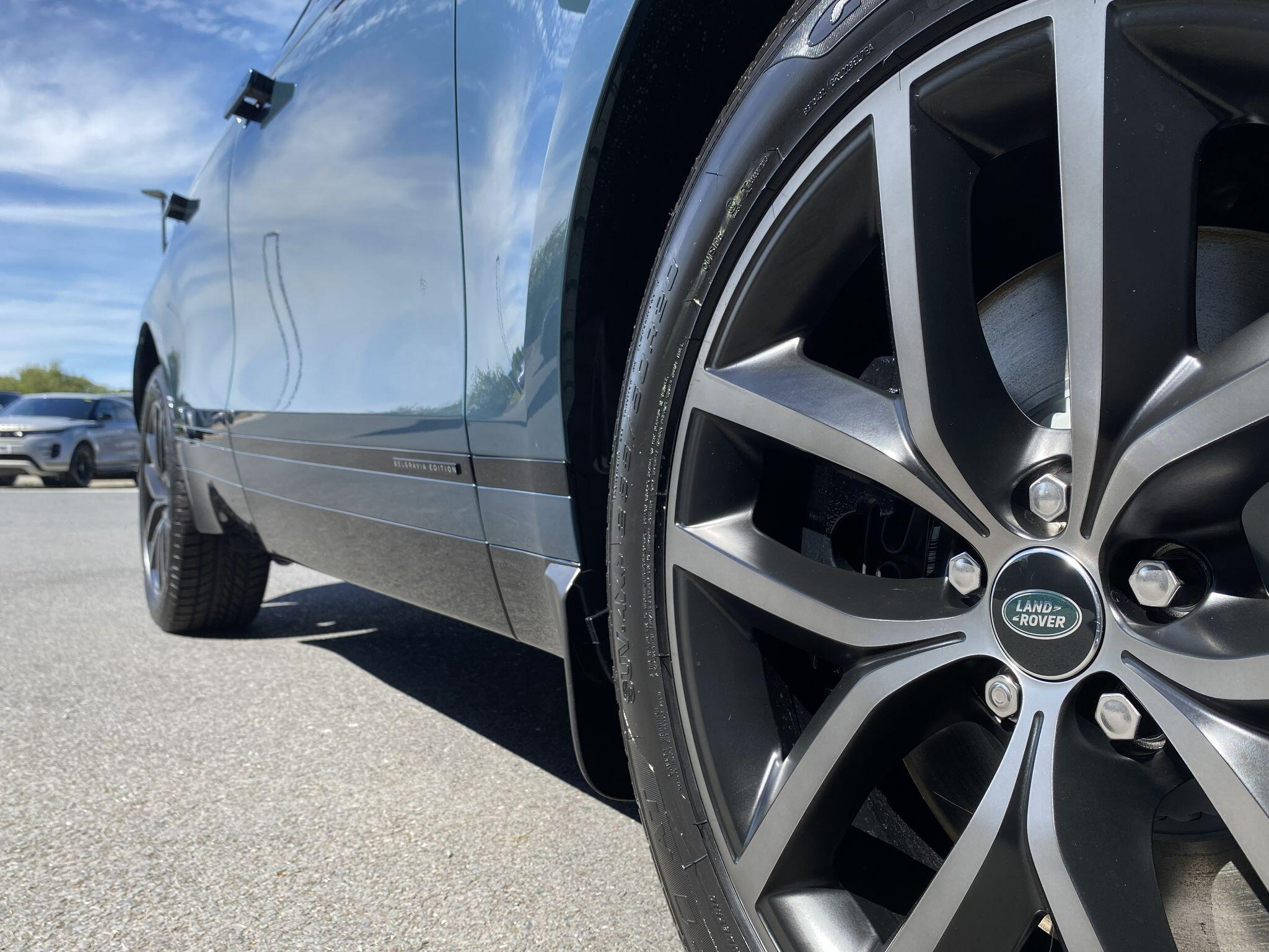 Land Rover Range Rover Velar view 28