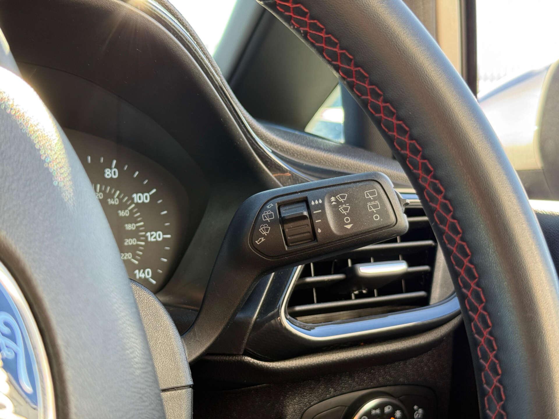 Ford Fiesta view 33