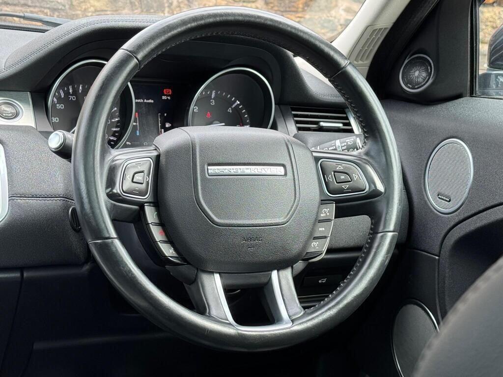 Land Rover Range Rover Evoque view 26