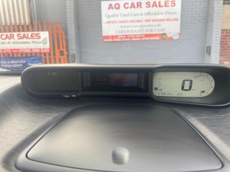 Citroen C3 Picasso view 18