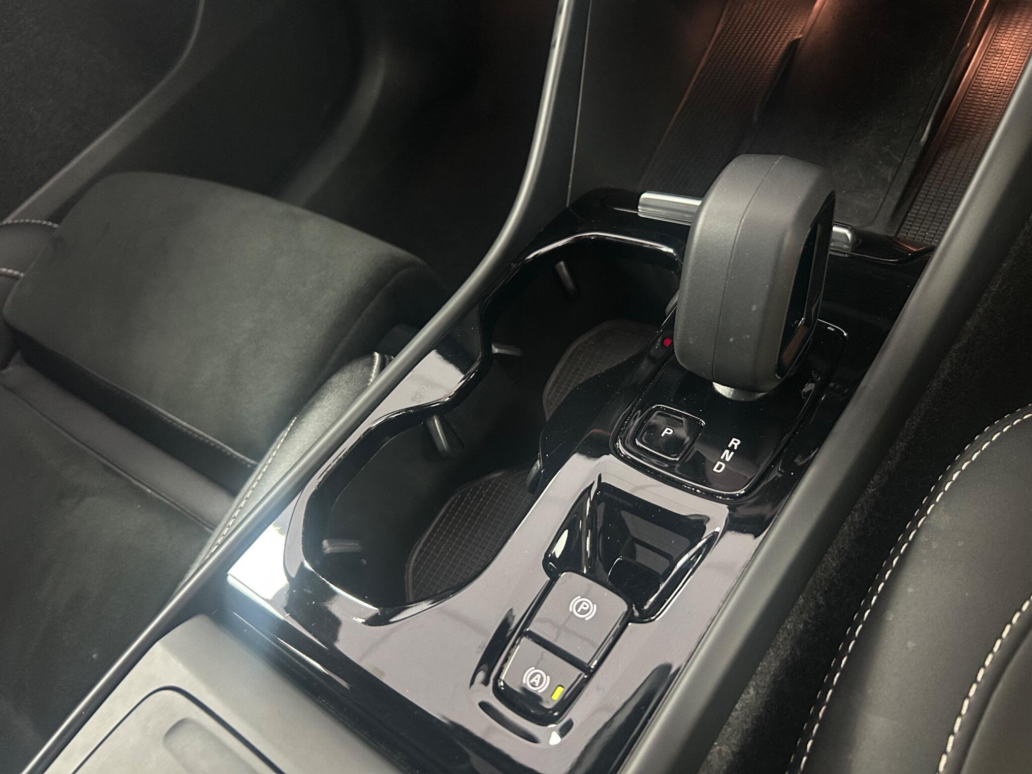Volvo XC40 view 9