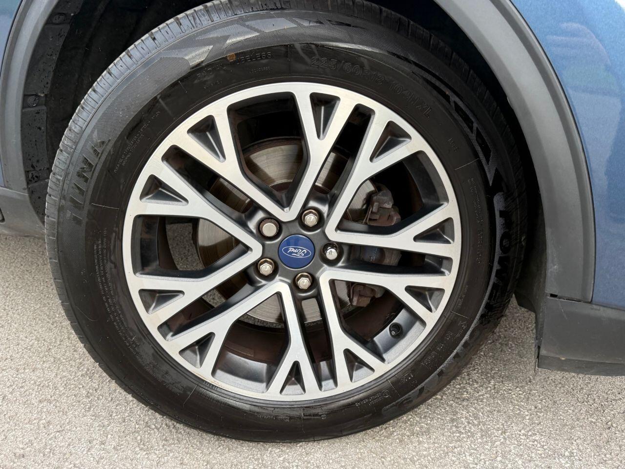 Ford Kuga view 70
