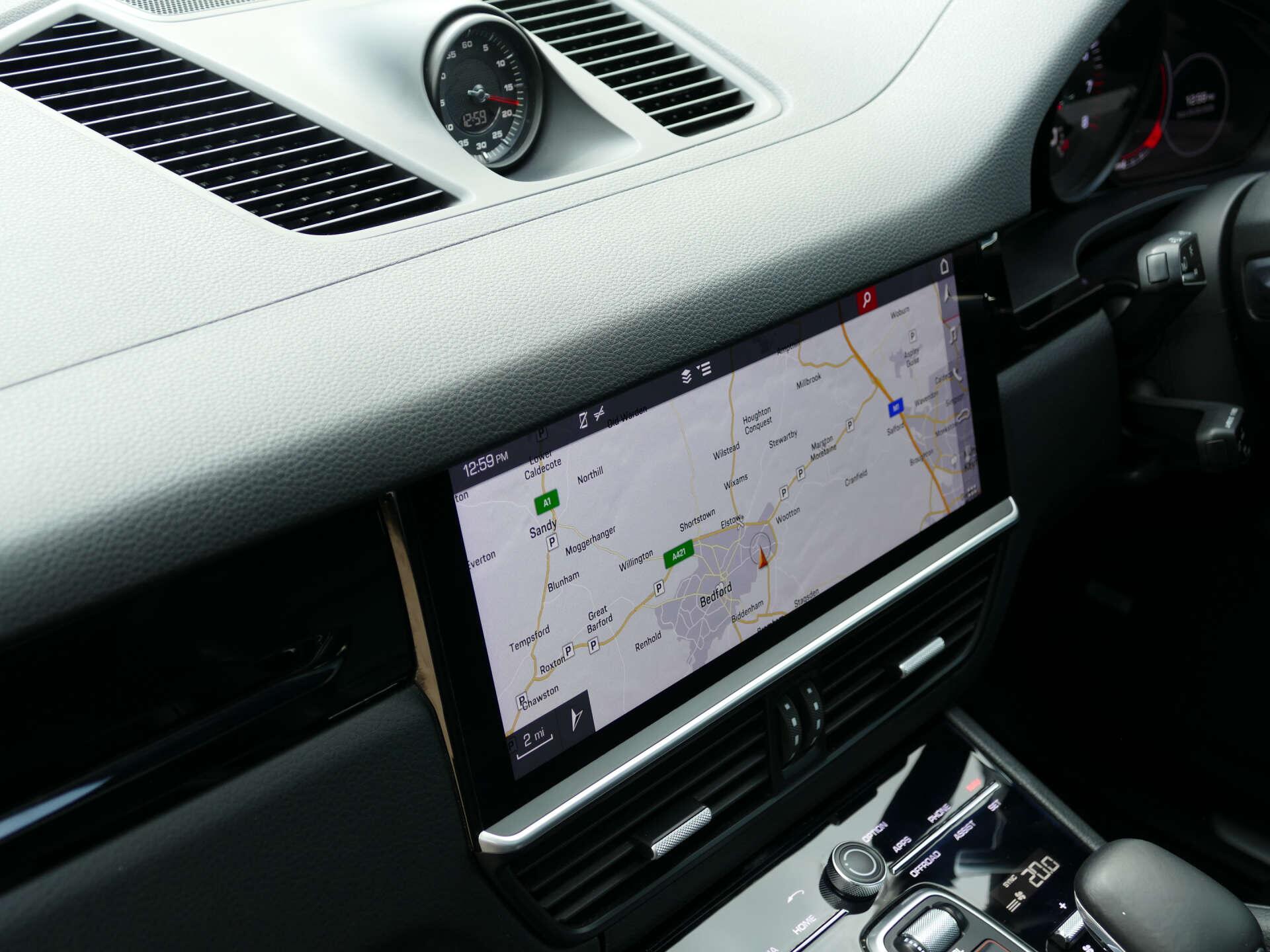 Porsche Cayenne view 30