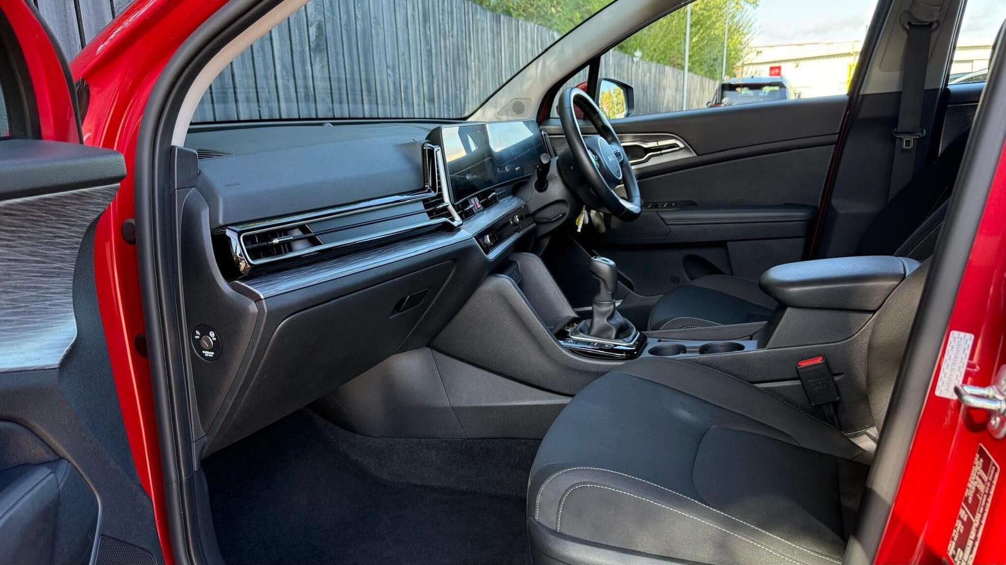 Kia Sportage view 24