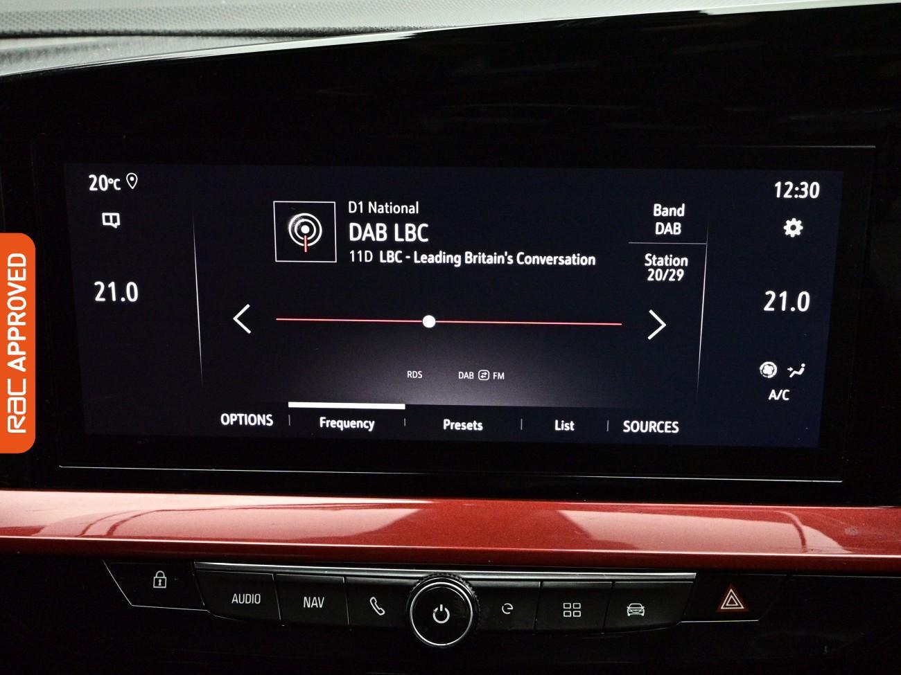Vauxhall Mokka Electric view 30