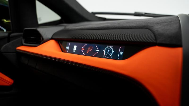 Lamborghini Revuelto view 30