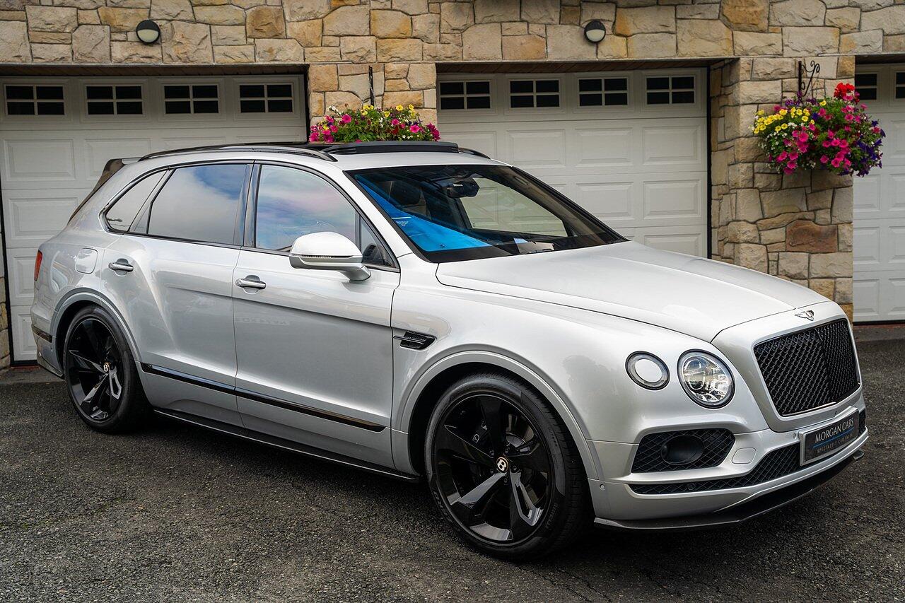 Bentley Bentayga view 2
