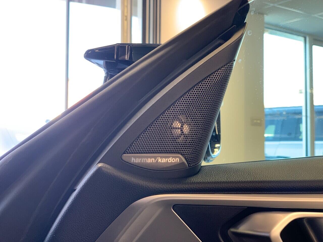 BMW M4 view 34