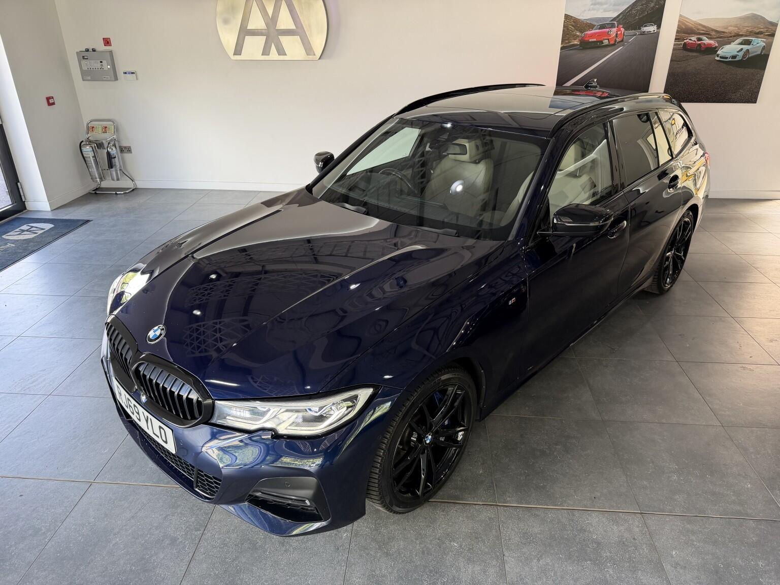 BMW 3 Series view 29