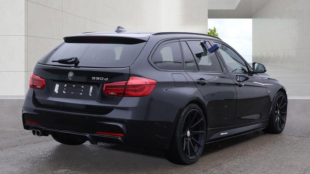 BMW 3 Series view 8