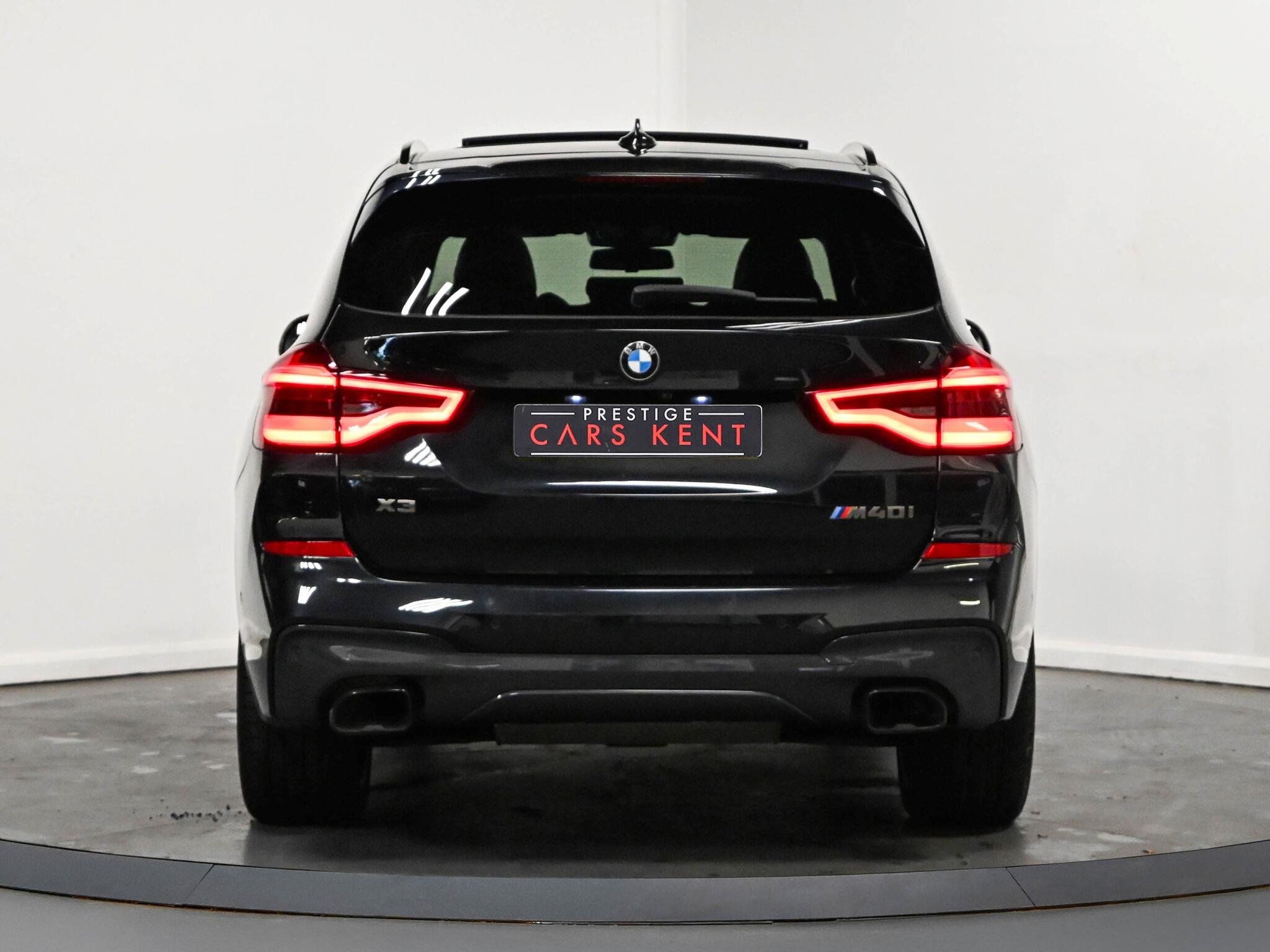 BMW X3 view 23