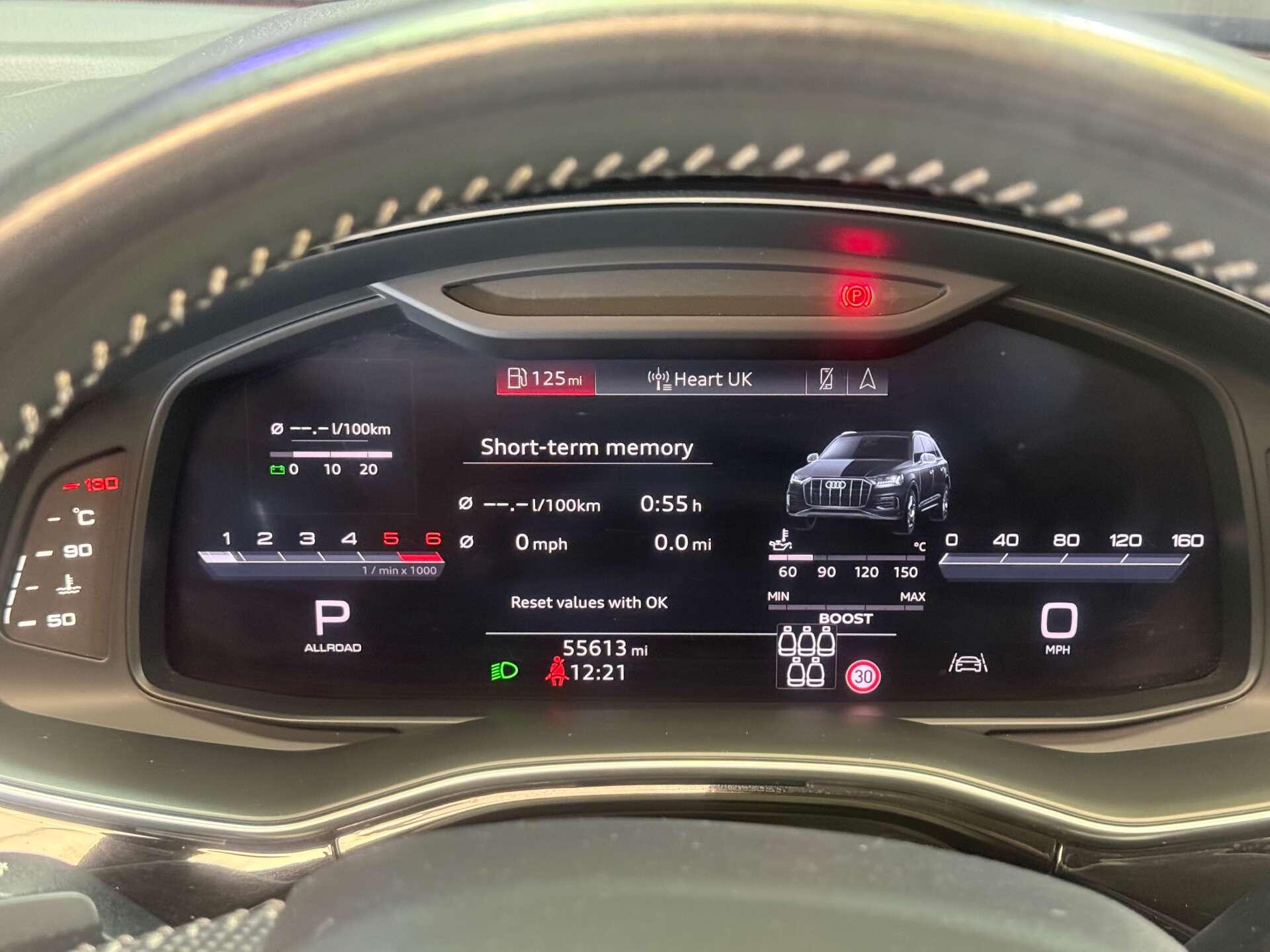Audi SQ7 view 49