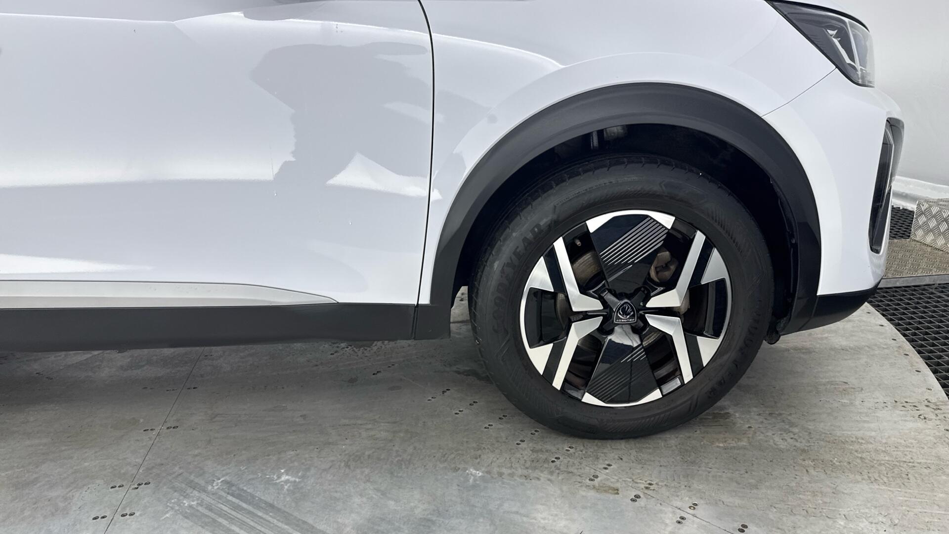 Peugeot 2008 view 19