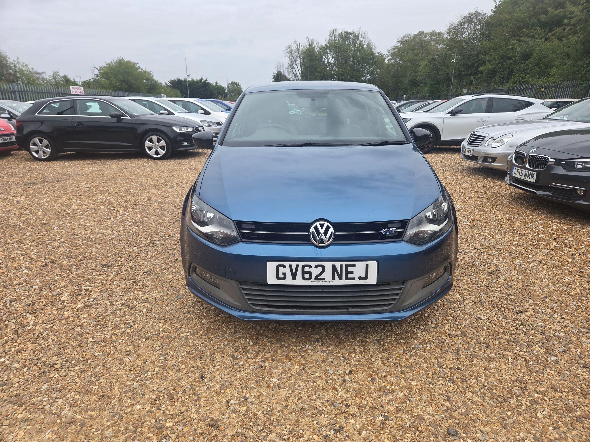 Volkswagen Polo view 8