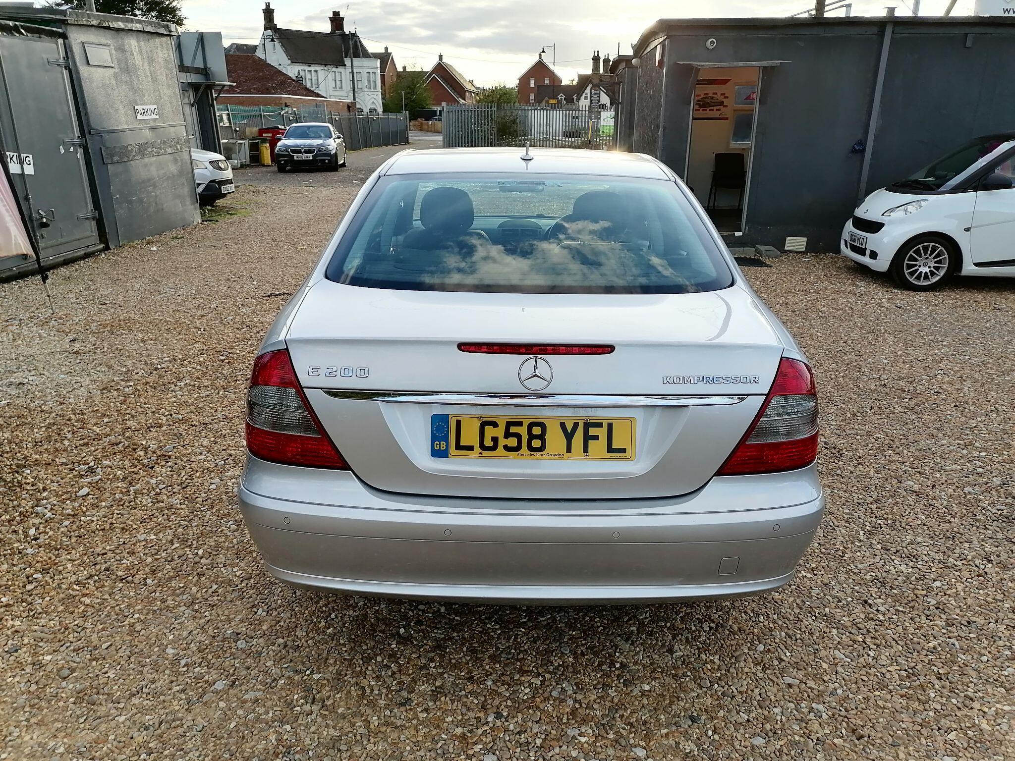 Mercedes-Benz E-Class view 19