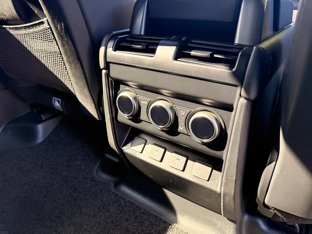 Land Rover Defender view 61