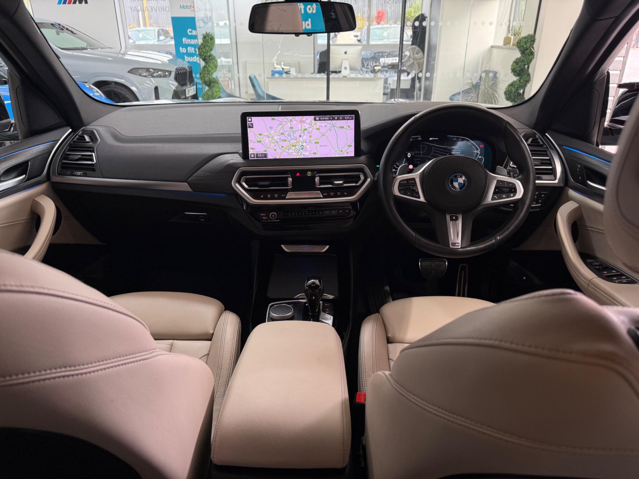 BMW X3 view 3