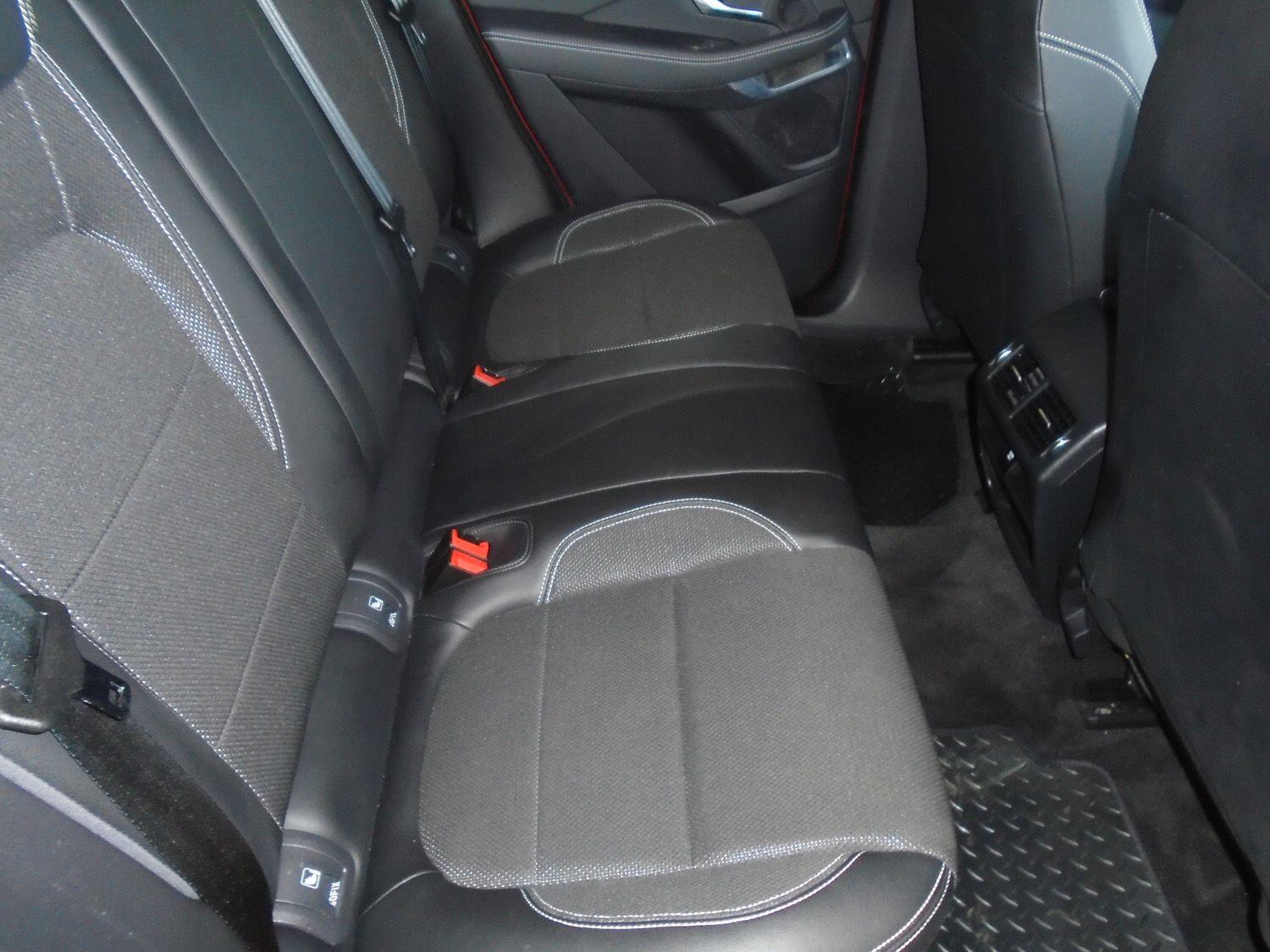 Vauxhall Grandland view 9