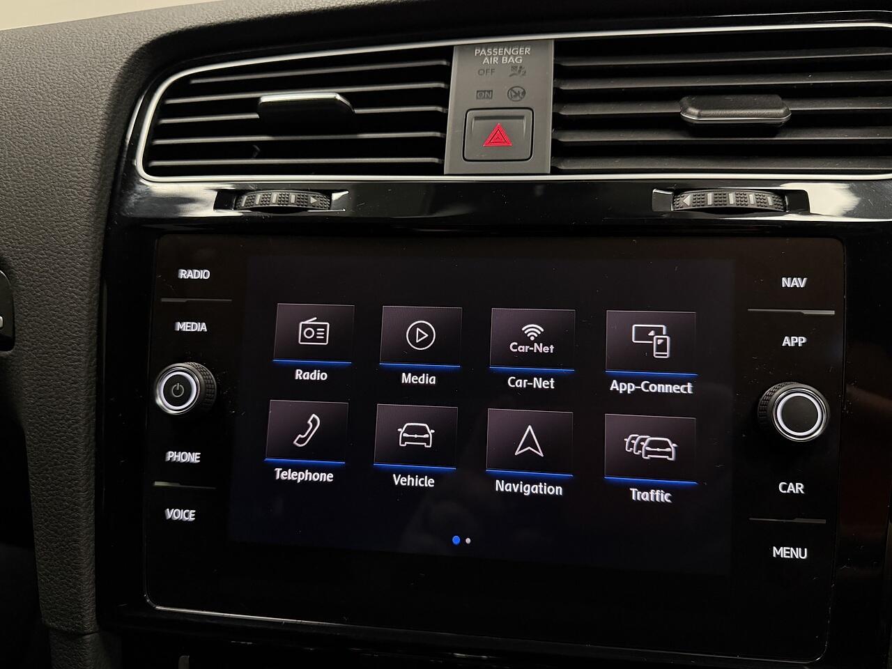 Volkswagen Golf view 18