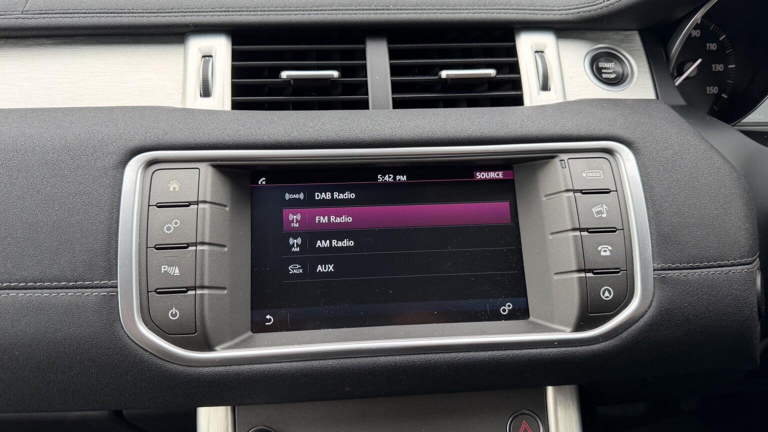 Land Rover Range Rover Evoque view 34