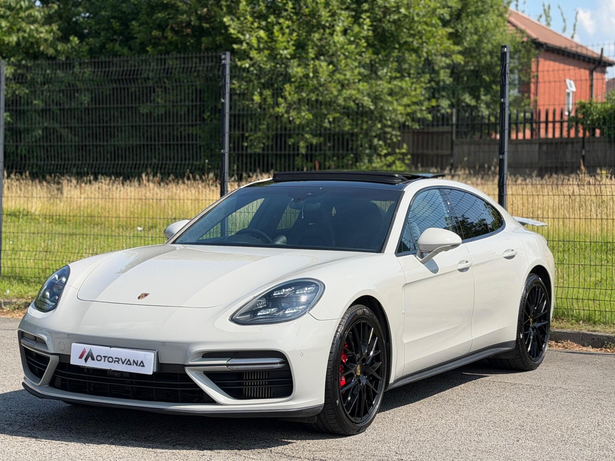 Porsche Panamera view 7
