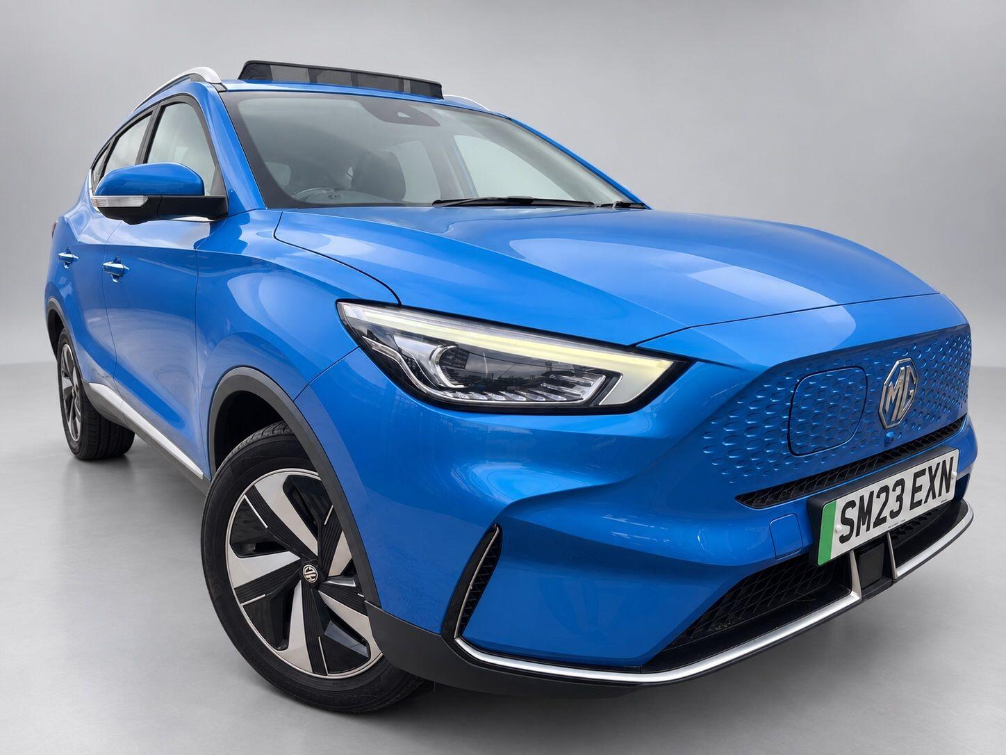 MG ZS view 4