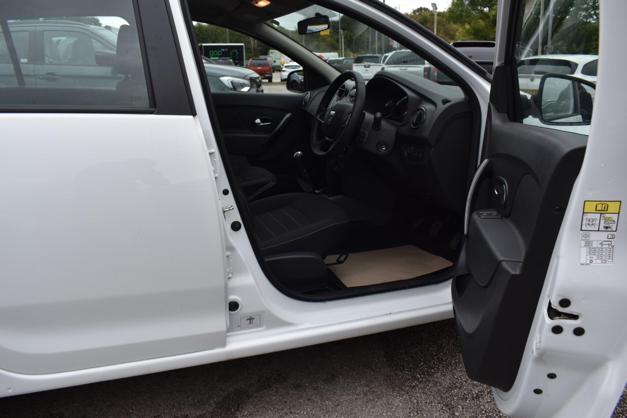 Sandero - 0.9 TCe Comfort Euro 6 (s/s) 5dr - Image 6