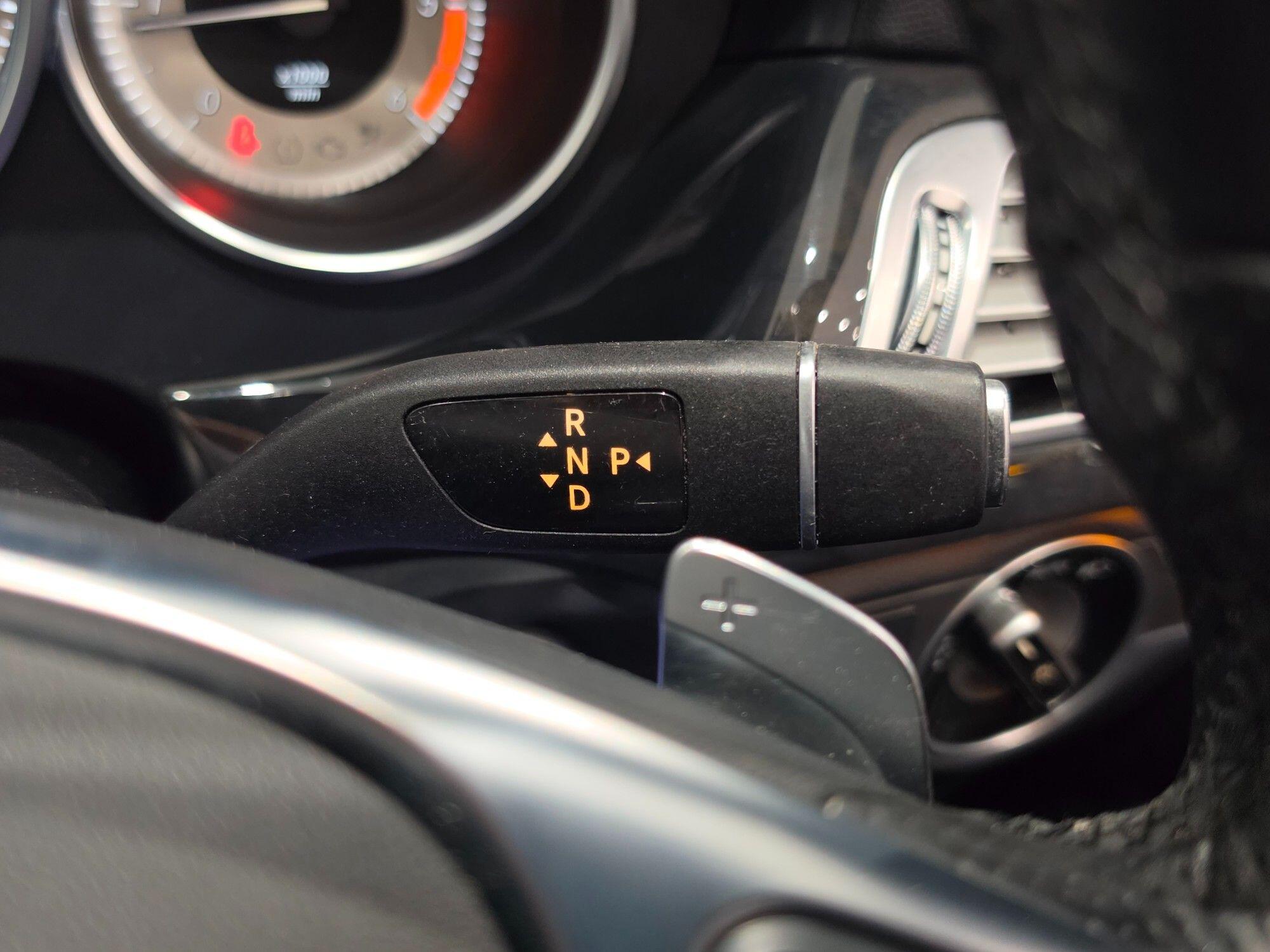 Mercedes-Benz CLS view 32