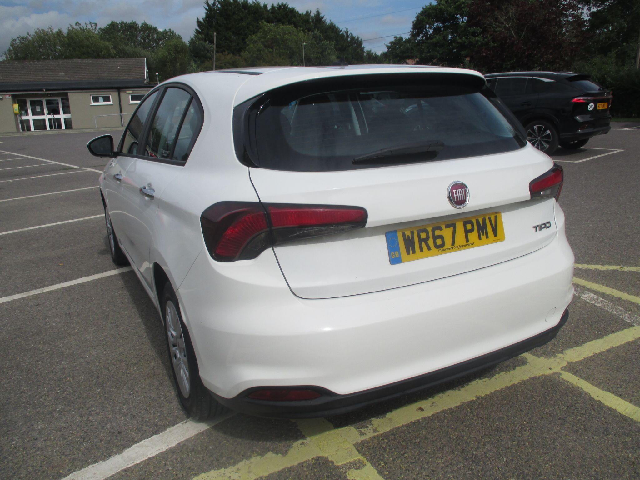Fiat Tipo view 13