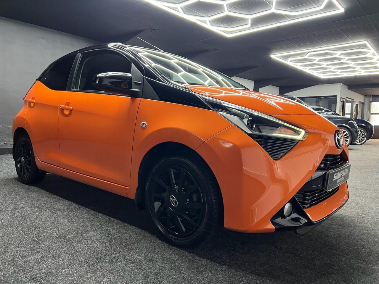 Toyota Aygo view 16