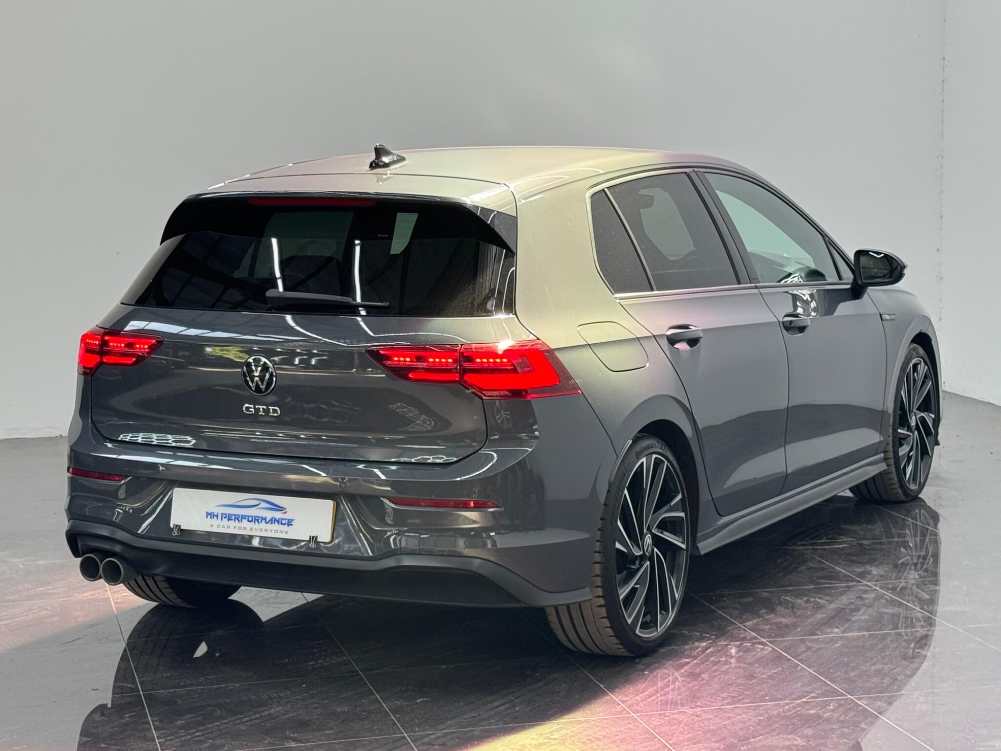Volkswagen Golf view 9