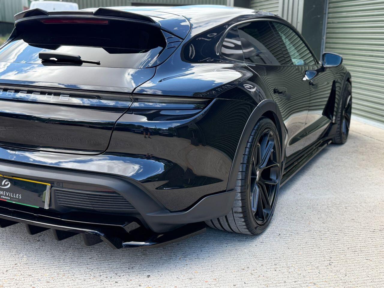 Porsche Taycan view 26
