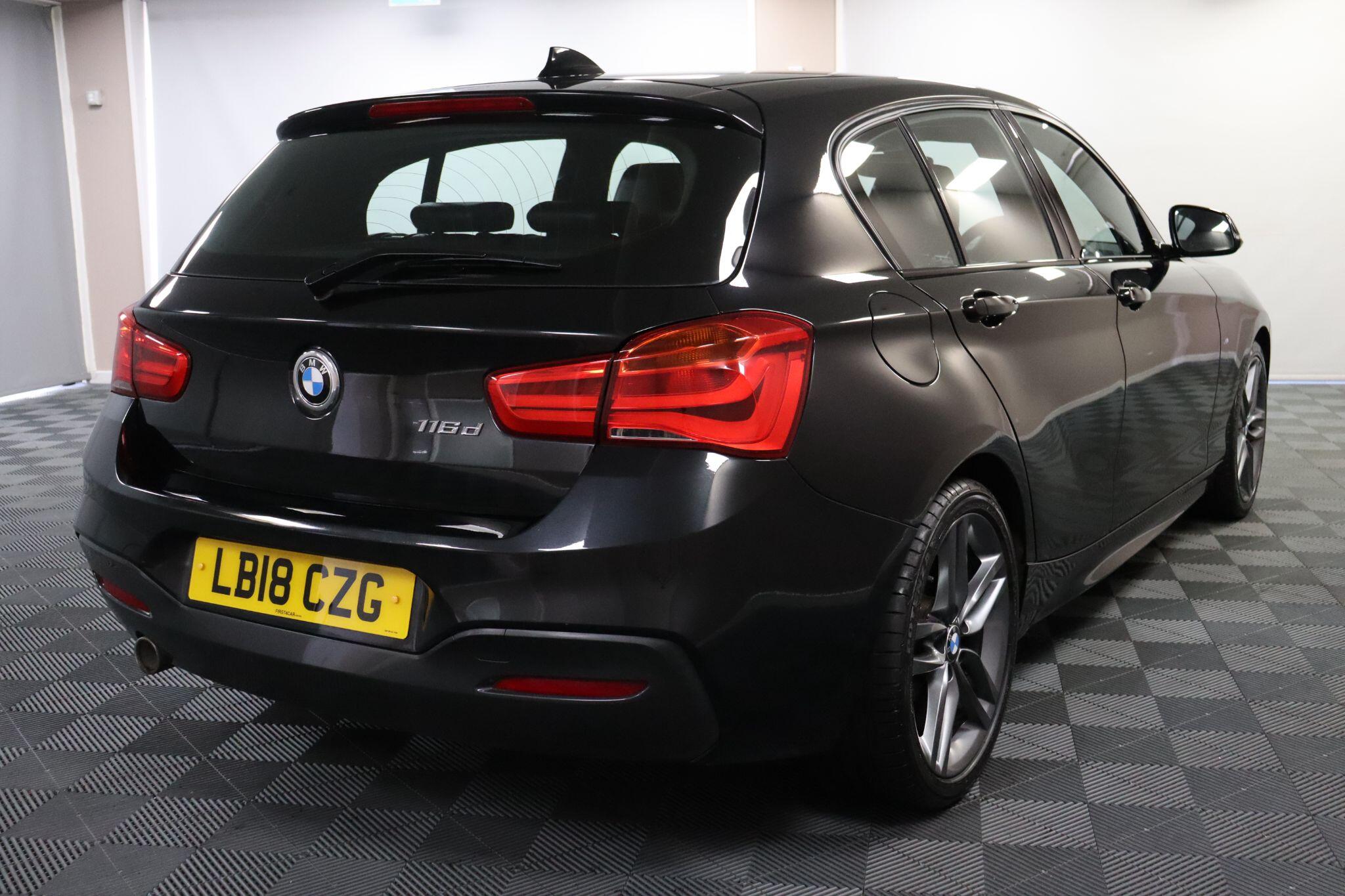 BMW 1 Series view 11